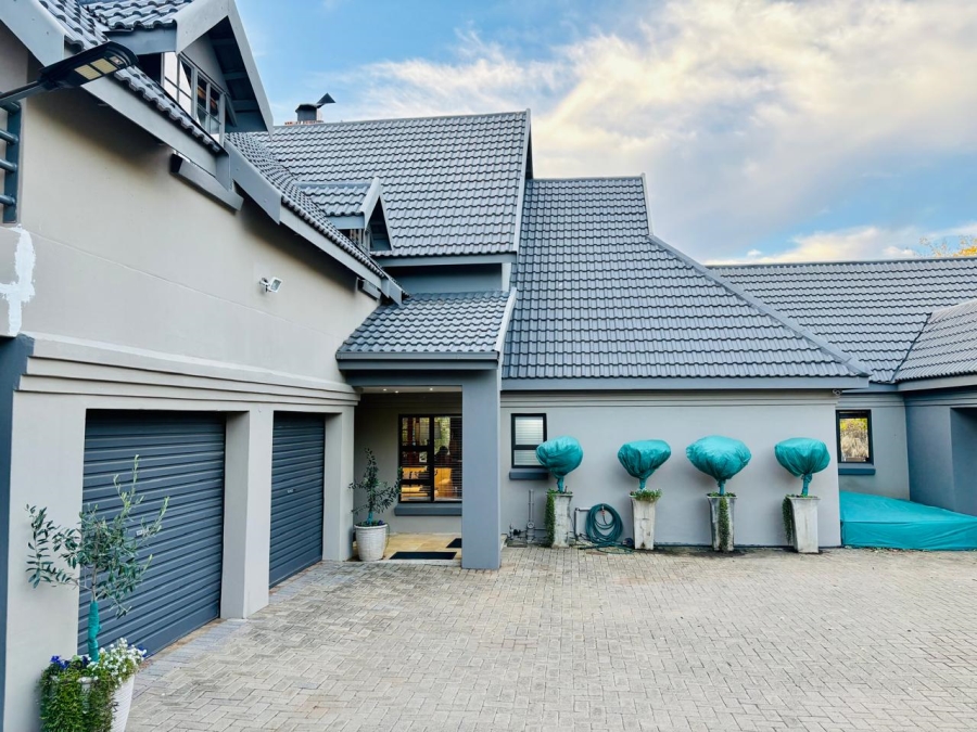 4 Bedroom Property for Sale in Riviera Glen Security Estate Free State